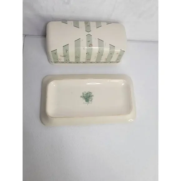 Pfaltzgraff Portfolio Naturewood 2Pc Covered Butter Dish: Birdhouse USA - Picture 4 of 14
